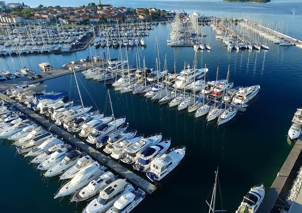 Apartments Rada Biograd Na Moru Buitenkant foto